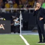 Cruzeiro 'entrega' elenco a Artur Jorge, e dirigente comenta sobre reforços