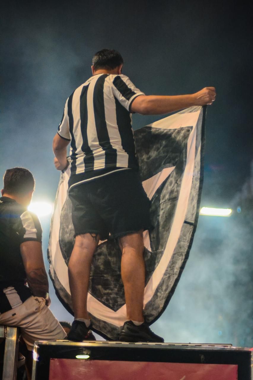 Torcedores do Botafogo desistem de ir a jogo contra o Peñarol: 'Total frustração'