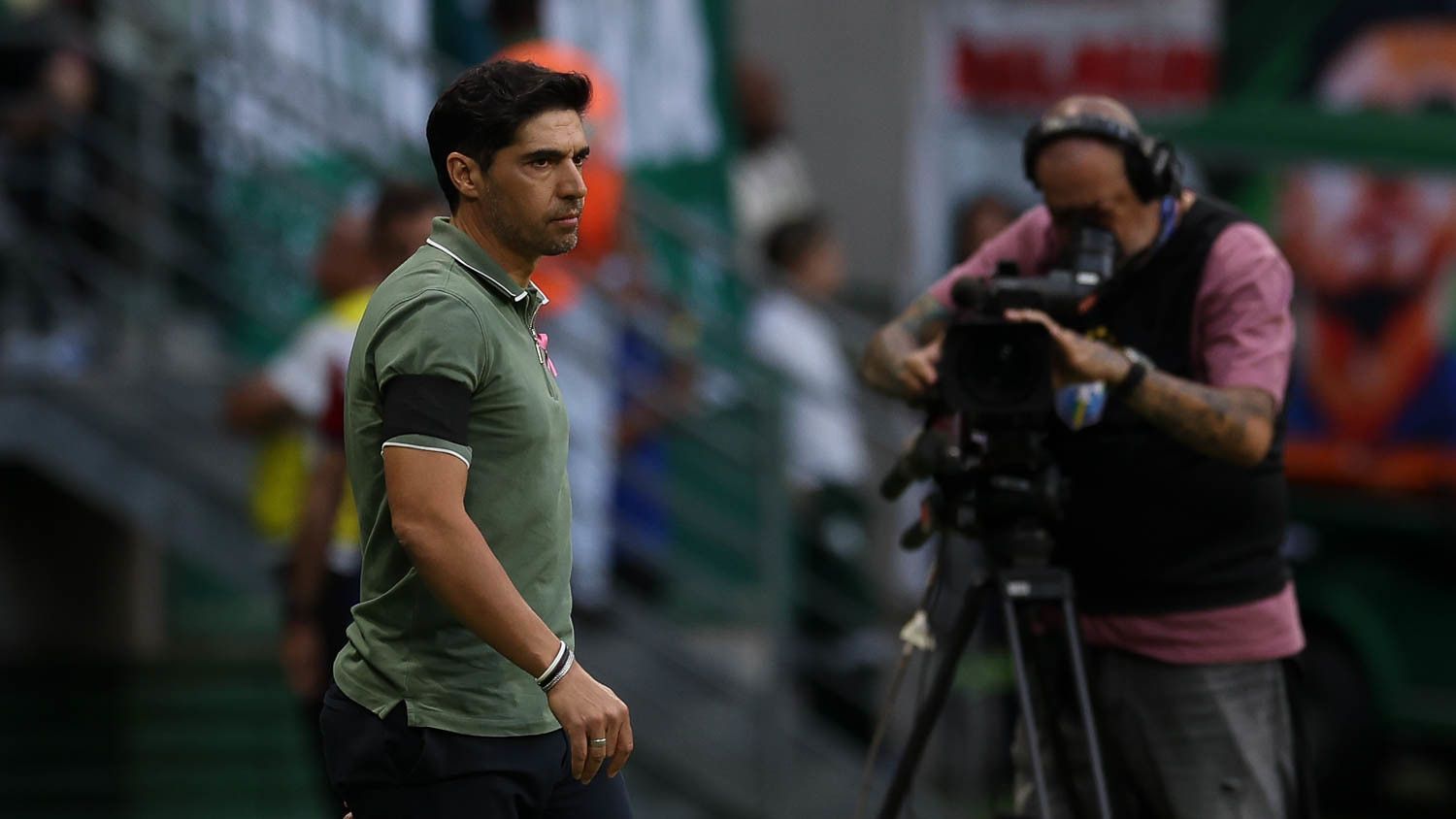 Abel Ferreira cobra elenco do Palmeiras e manda recado a Felipe Anderson