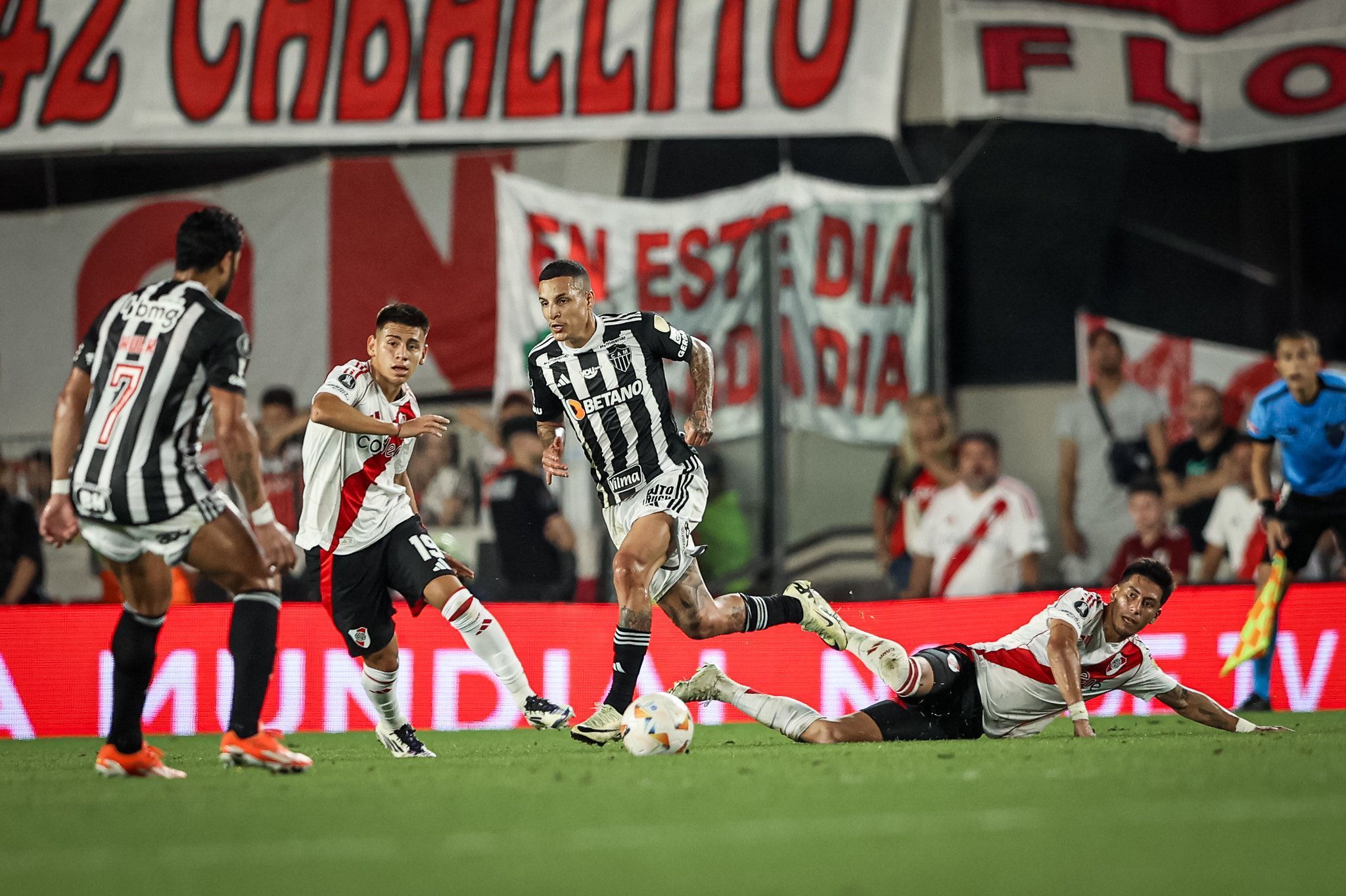 Atlético 0 x 0 River Plate: melhores lances da semifinal da Copa Libertadores