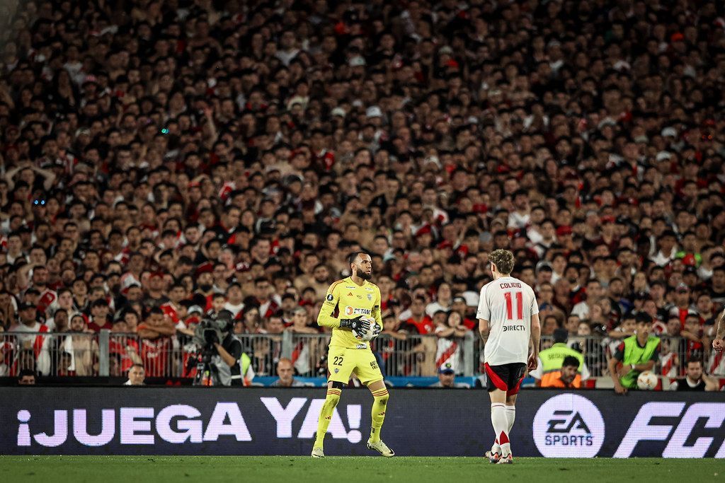 Herói na Argentina, Everson reage à classificação do Atlético na Libertadores