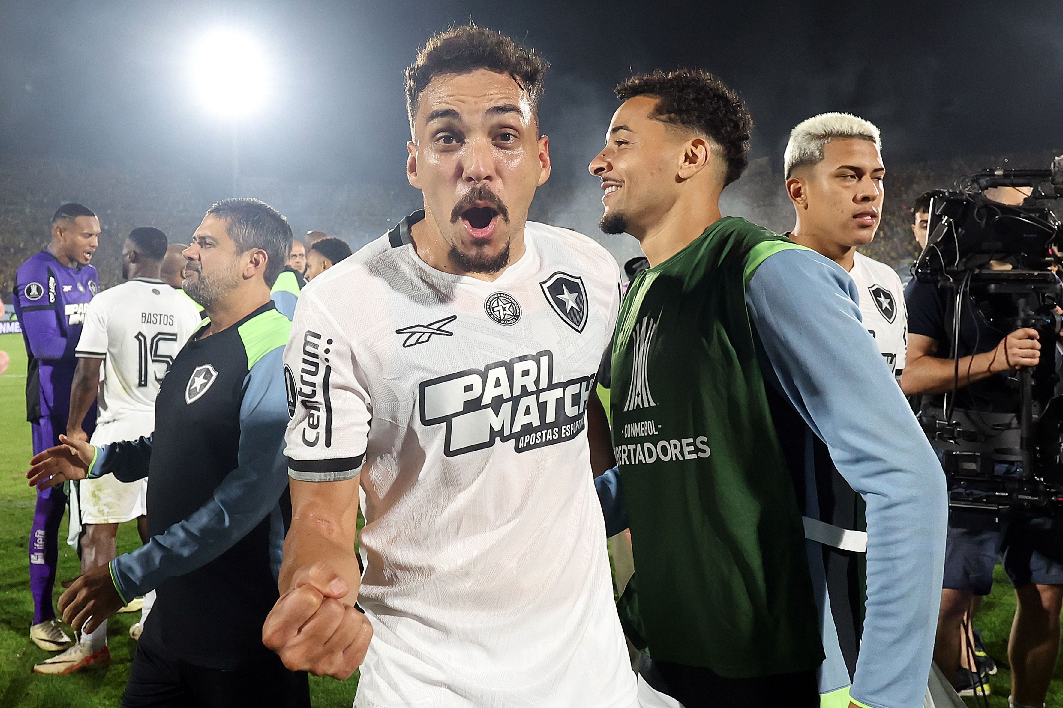 Cruzeiro encaminha contratação de meia campeão pelo Botafogo