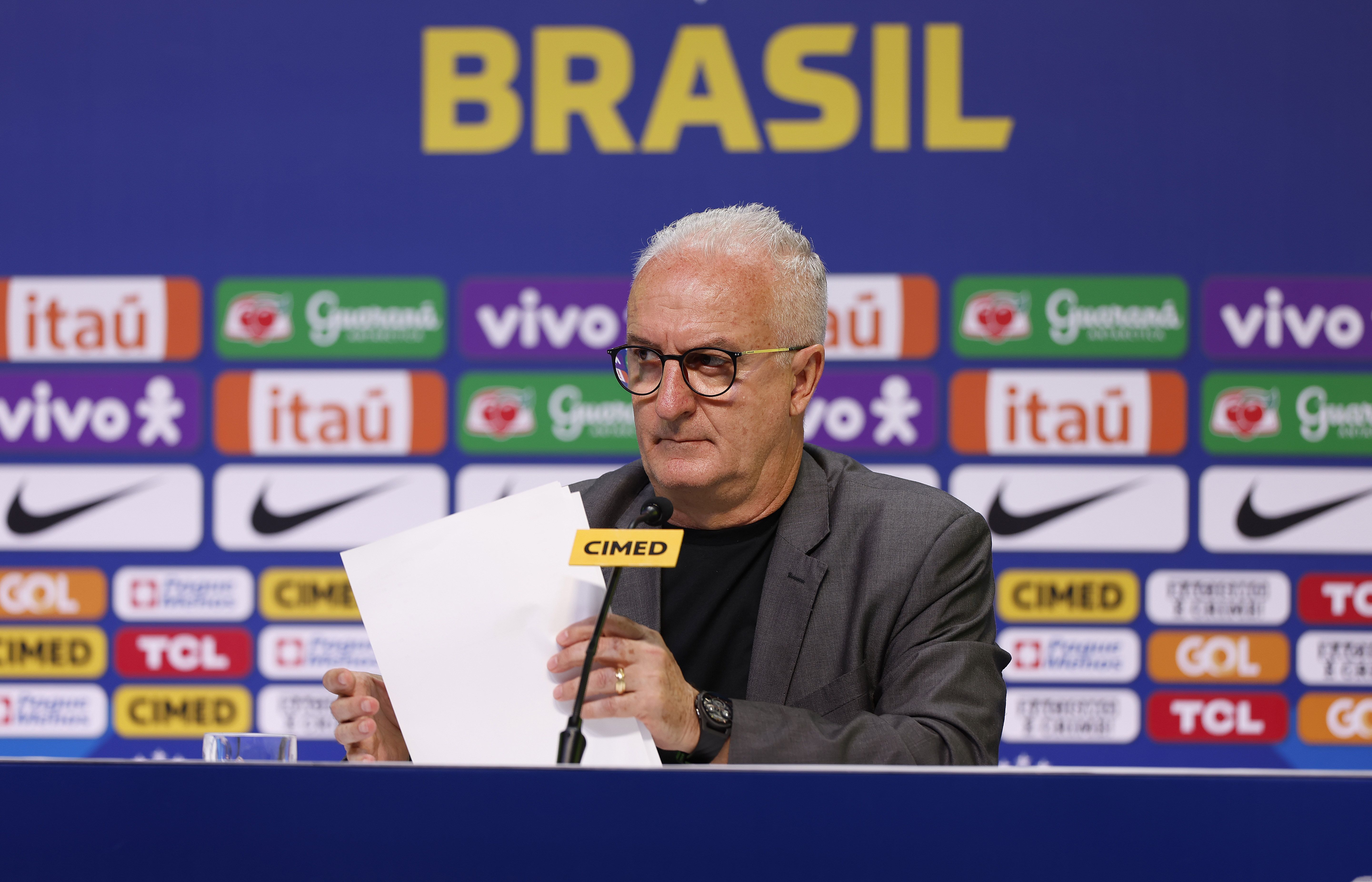 Arana amplia os cortes por lesões na Seleção de Dorival Júnior; veja a lista