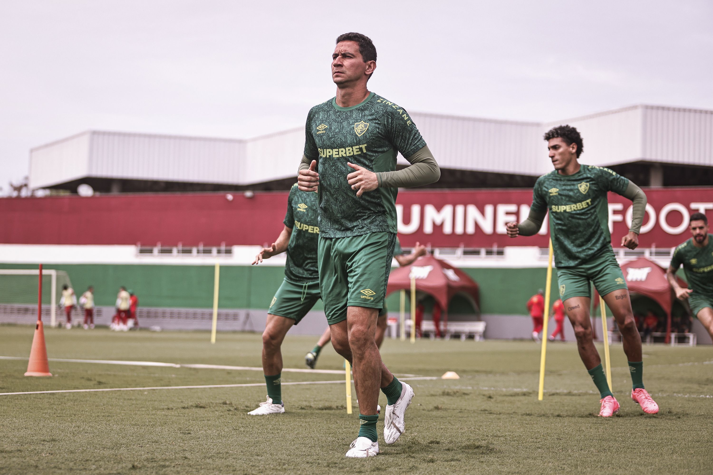 Fluminense terá volta de jogadores suspensos, mas liga alerta para novos cartões