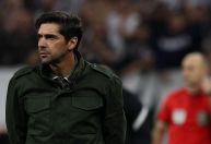 Defesa do Palmeiras argumenta que Abel teve maior punição entre 100 casos no STJD