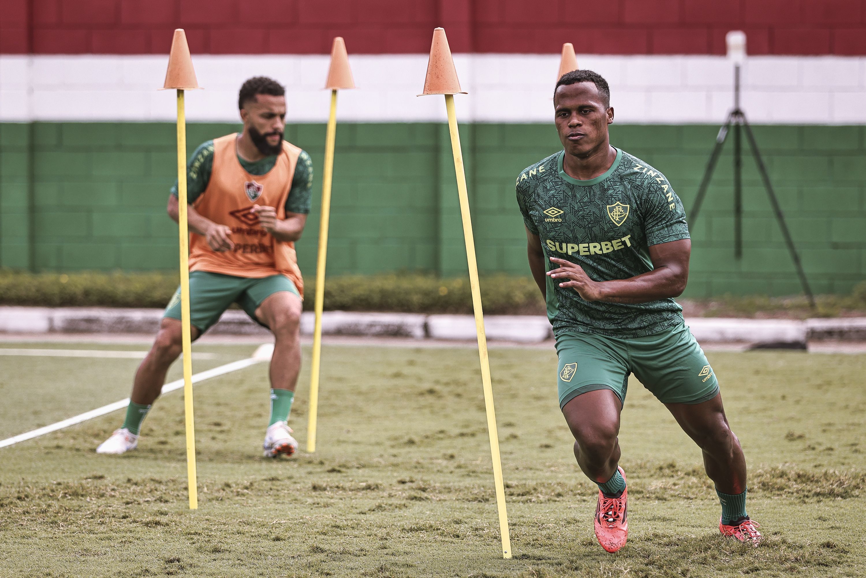 Convocação de Arias foi decisiva para definição de jogo do Fluminense; entenda