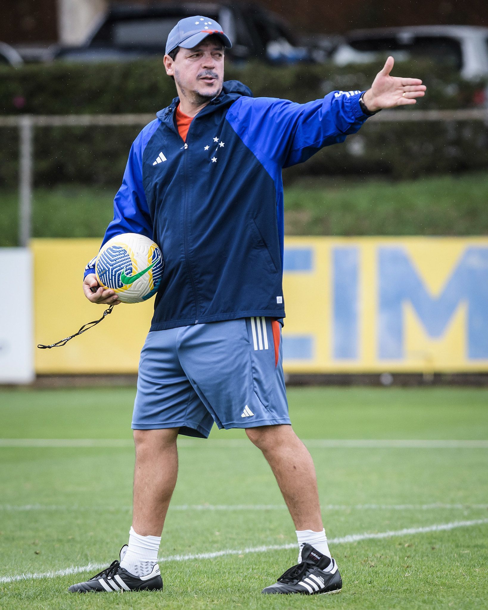 Ataque do Cruzeiro tem baixa produtividade com Diniz e vira preocupação