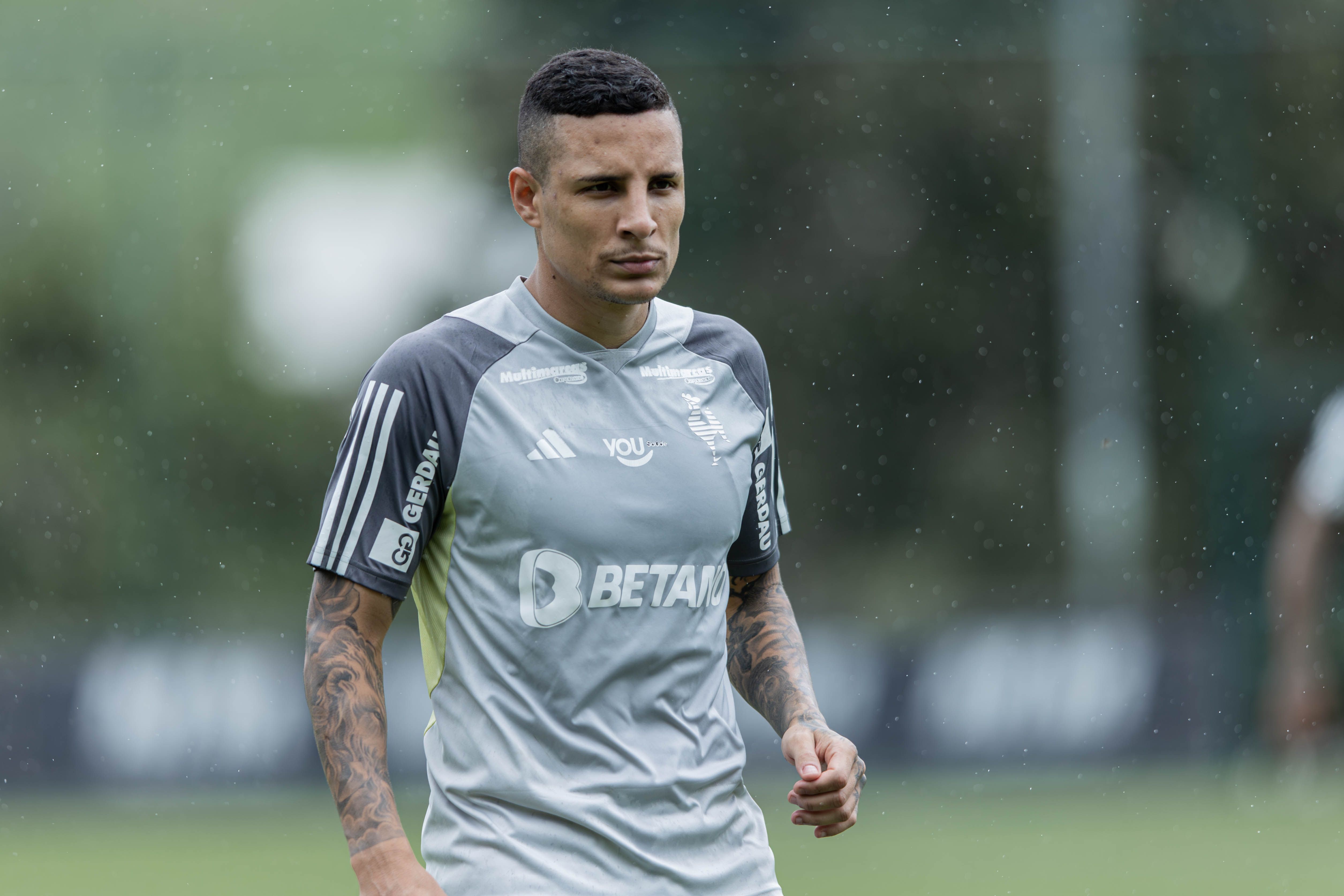 Antes de decisão, Arana, do Atlético, revela que recusou oferta do Flamengo
