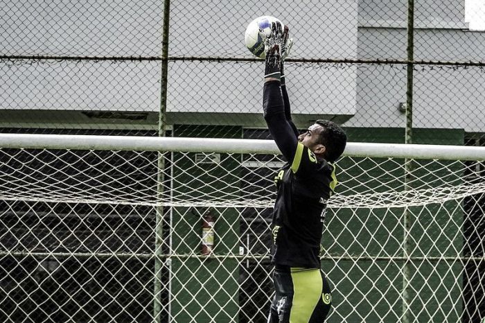 Dalberson se lesionou durante treinamento do América