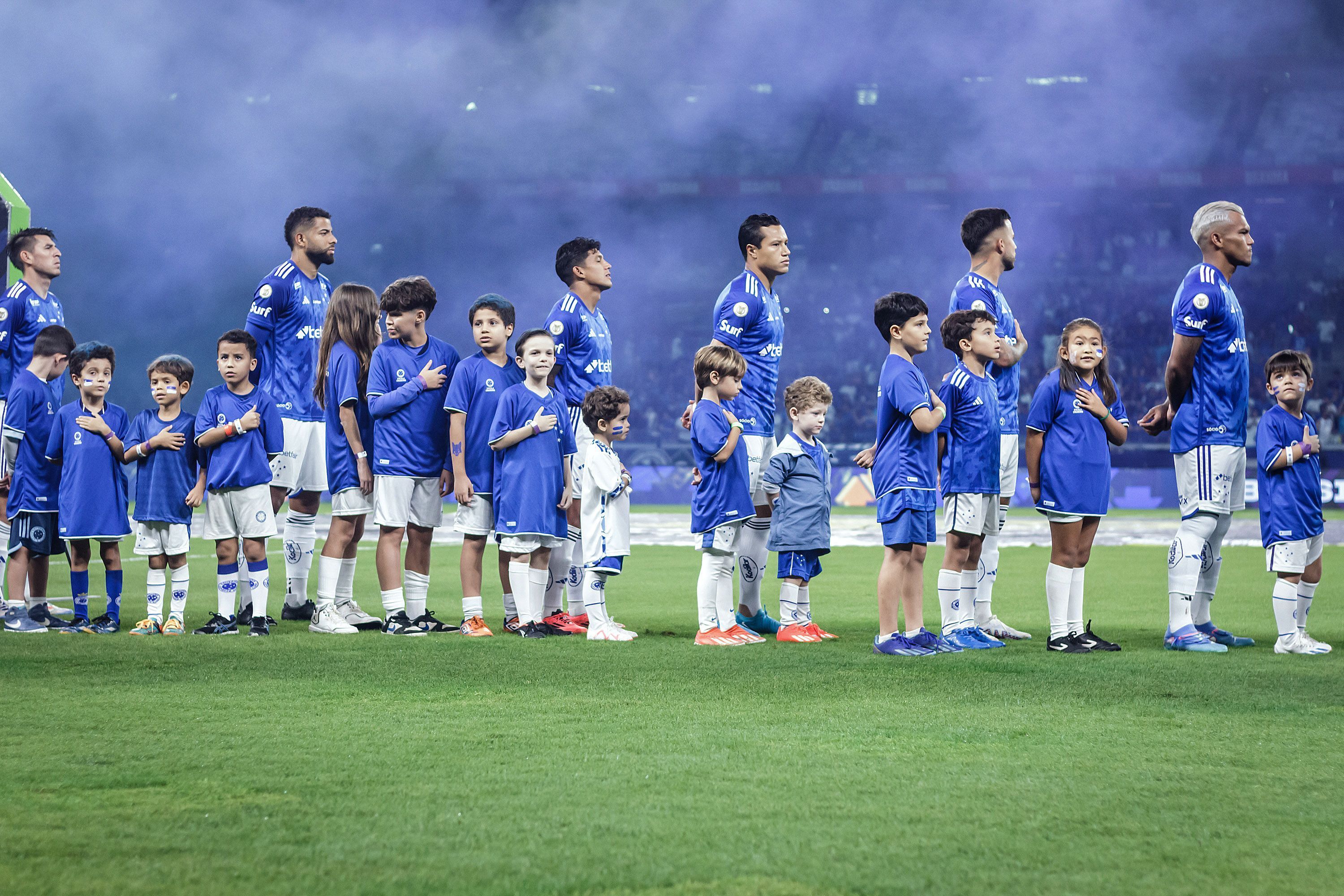 Cruzeiro enfrentará 'desesperados' e líder Palmeiras por vaga na Libertadores