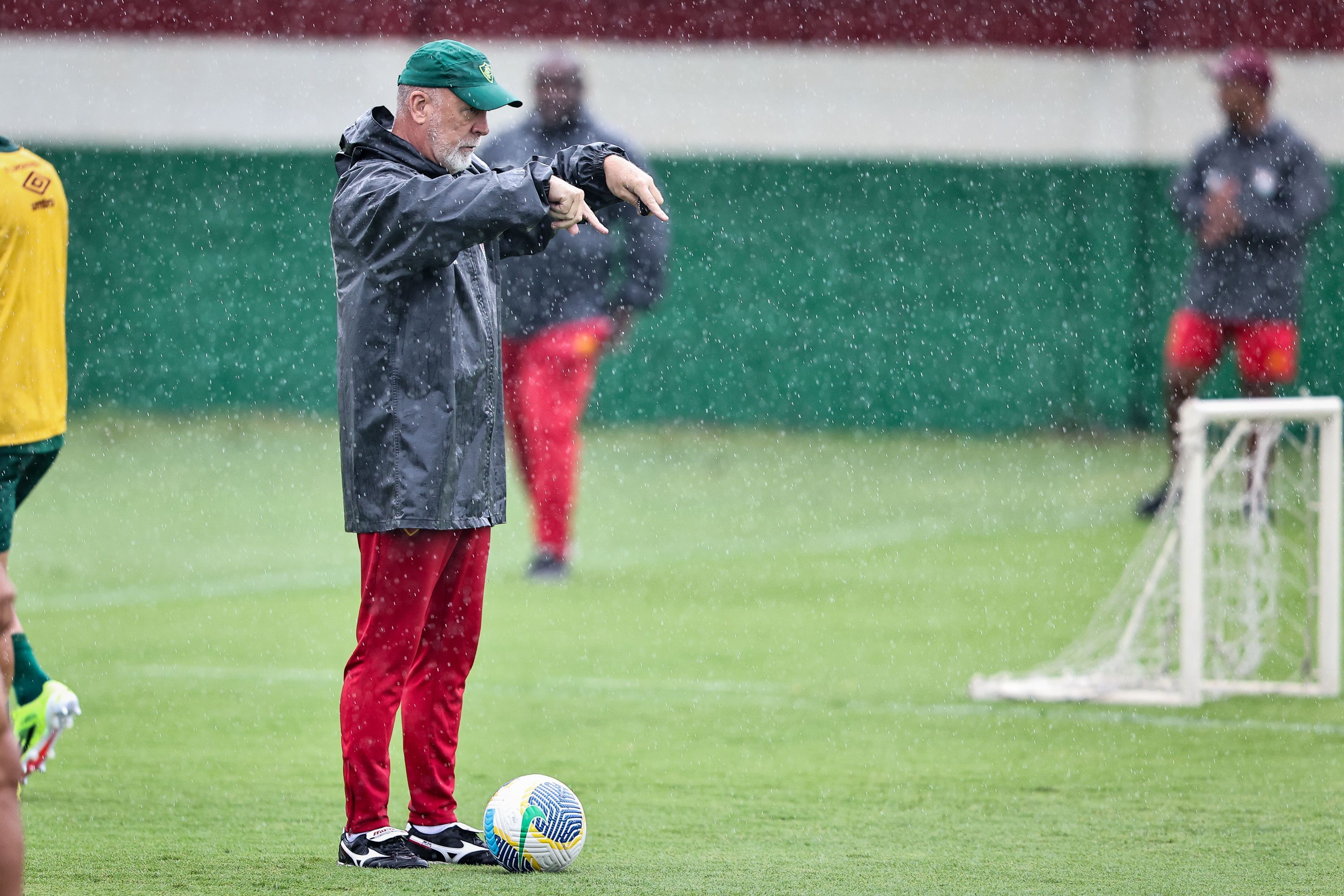 Fluminense x Fortaleza: veja as prováveis escalações para jogo pelo Brasileirão