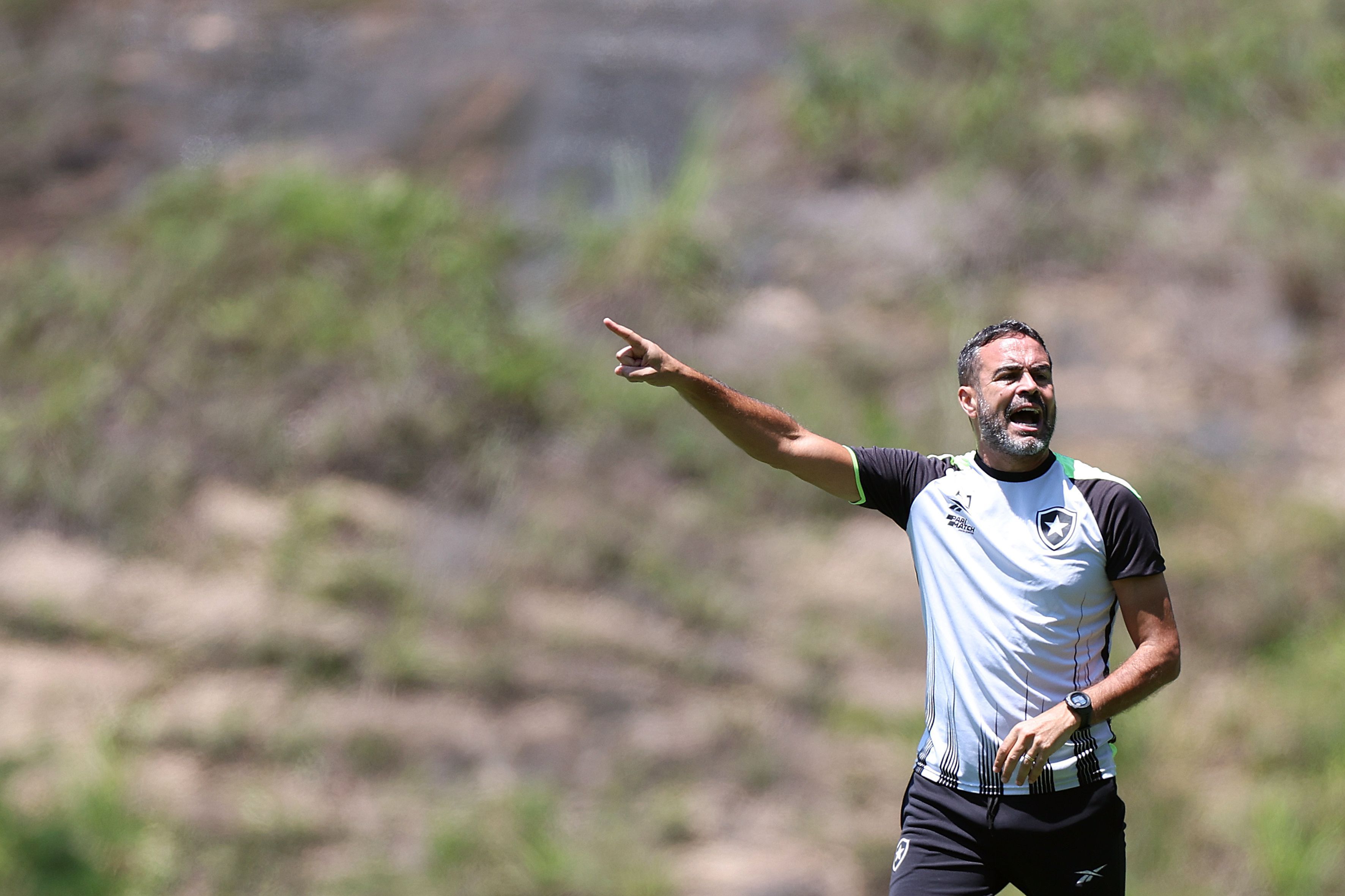 Botafogo tem desempenho impressionante após 'semanas livres' com Artur Jorge