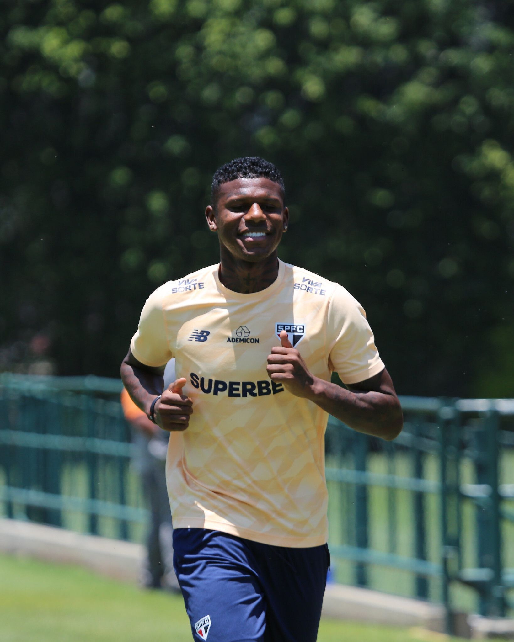São Paulo tem quatro retornos antes do jogo contra o Atlético