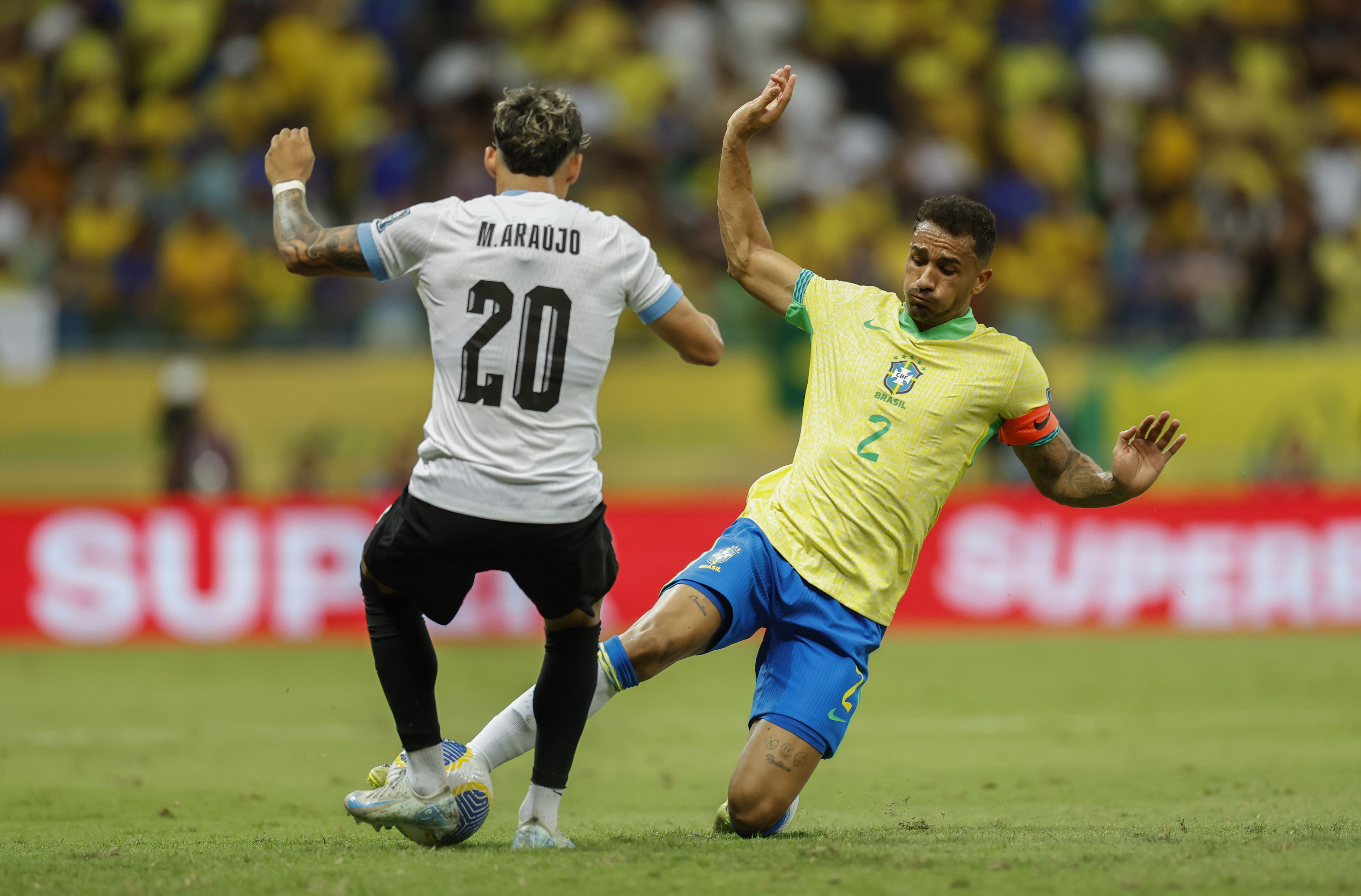Vasco tem interesse em Danilo, mas negociação tem empecilhos; entenda