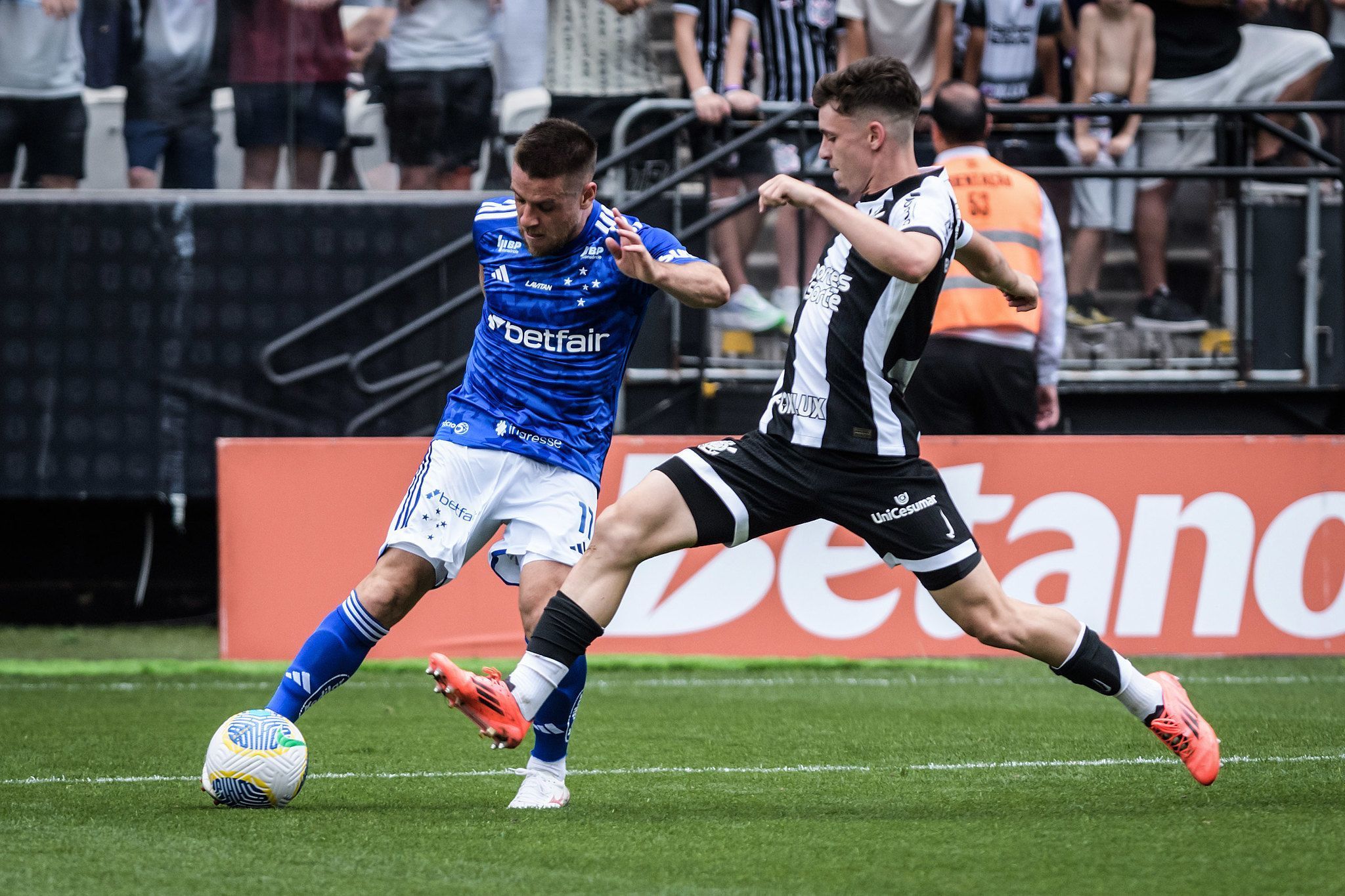 Corinthians 2 x 1 Cruzeiro: gols e melhores momentos do jogo pelo Brasileiro