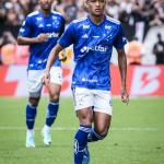 Joia da base do Cruzeiro faz estreia no profissional diante do Corinthians