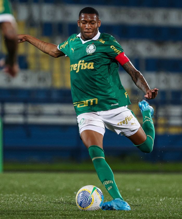 Volante Patrick pode deixar o Palmeiras e jogar no Atlético