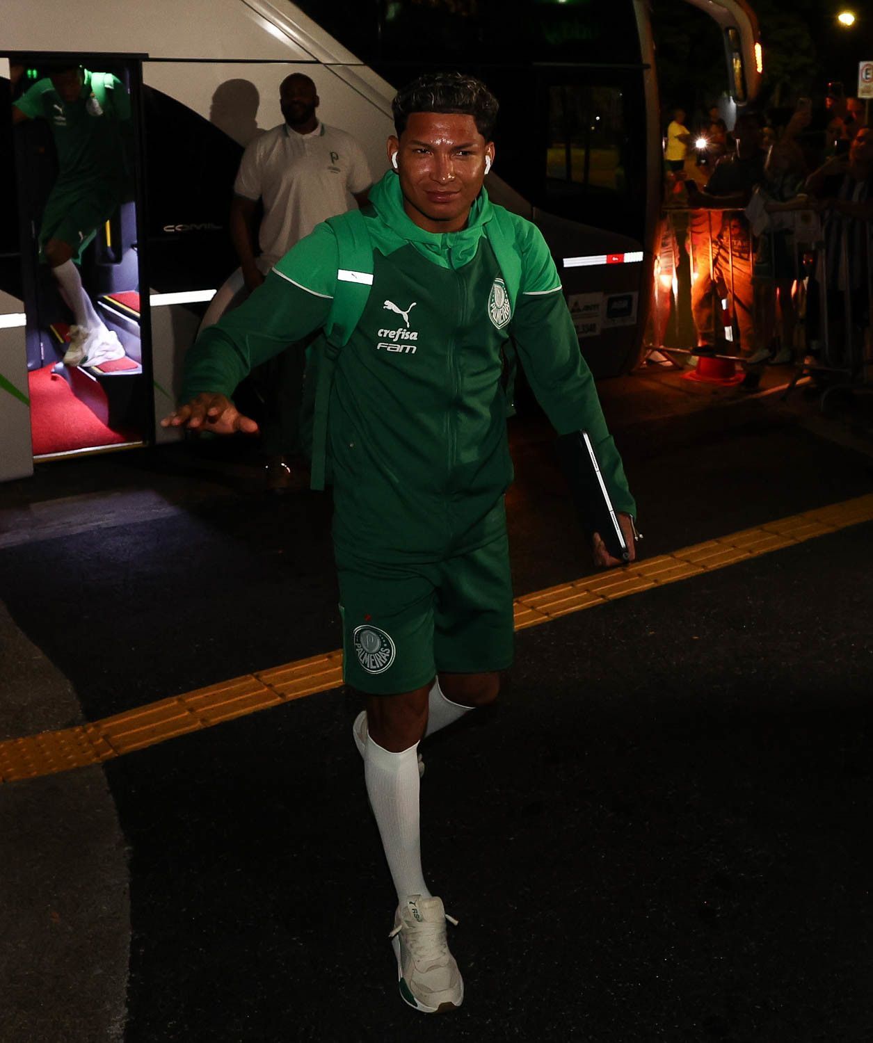 Rony planeja futuro no Palmeiras em meio à ausência de ofertas