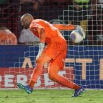 Weverton, do Palmeiras, pede paciência com a liderança: 'Campeonato não acabou'