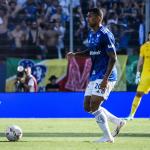 Racing x Cruzeiro: vaiado, Walace é substituído por Diniz no primeiro tempo da final