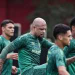 Fluminense é multado por atos discriminatórios da torcida, e Felipe Melo é suspenso