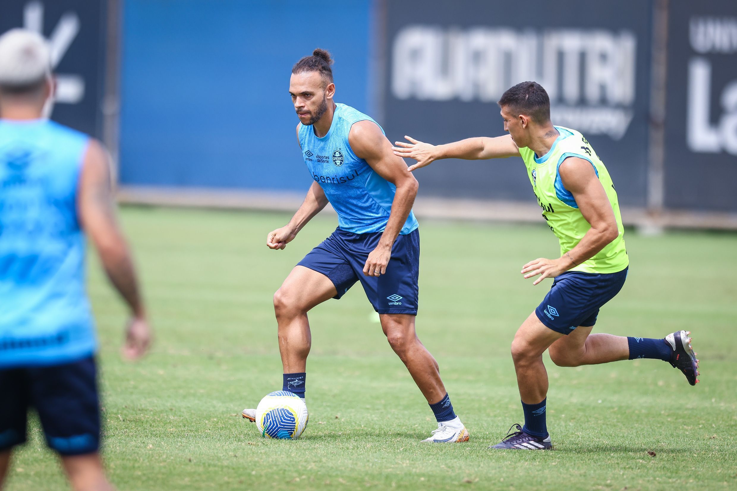 Escalação do Grêmio: Renato tem baixa na defesa para enfrentar o Cruzeiro