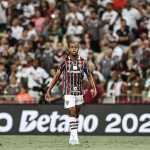 Mesmo com dores, Keno deve ser relacionado pelo Fluminense diante do Athletico-PR