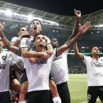 Botafogo vence Palmeiras e retoma liderança do Brasileiro antes de final da Libertadores