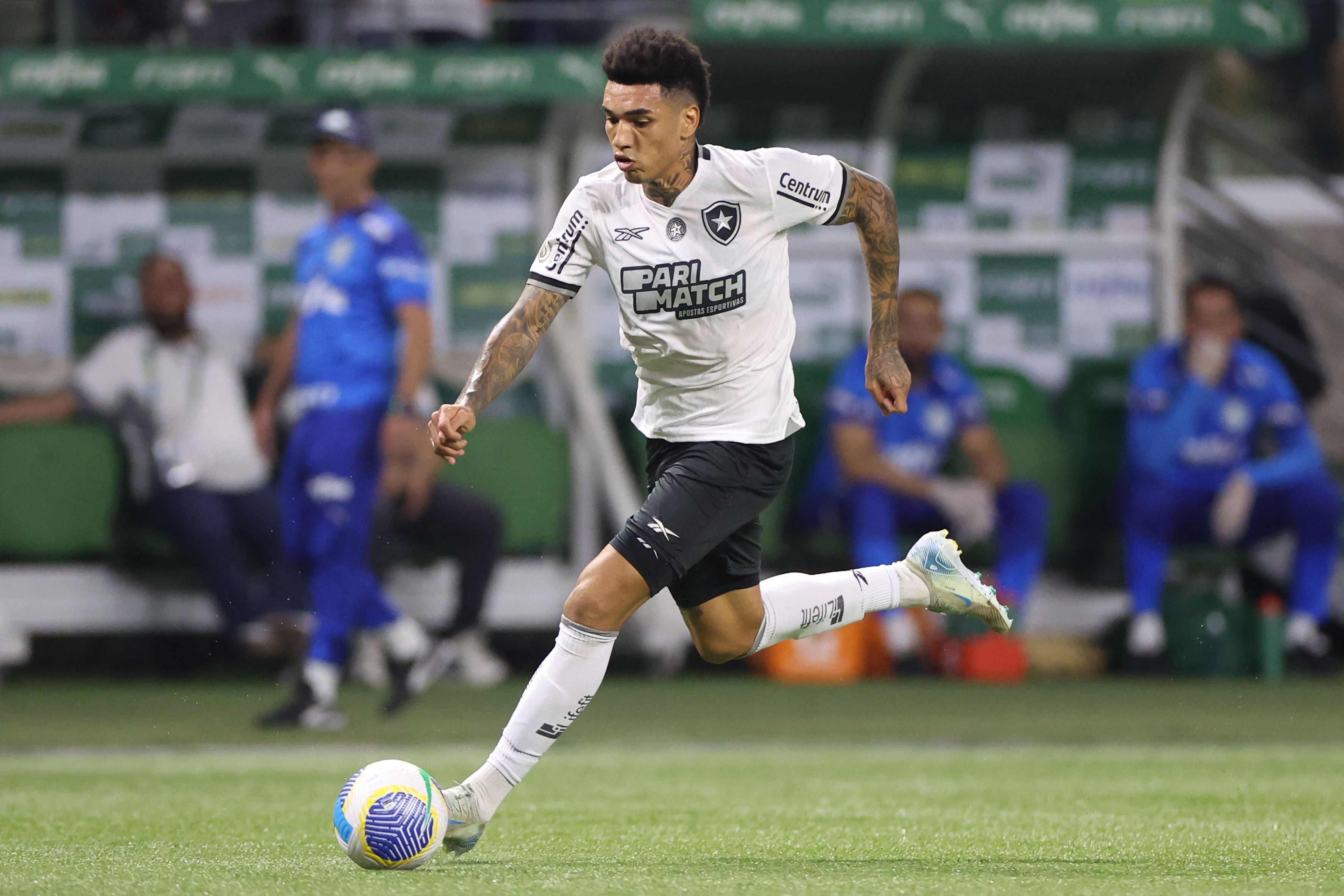 Igor Jesus exalta resposta do Botafogo: 'Vitória de time trabalhador'