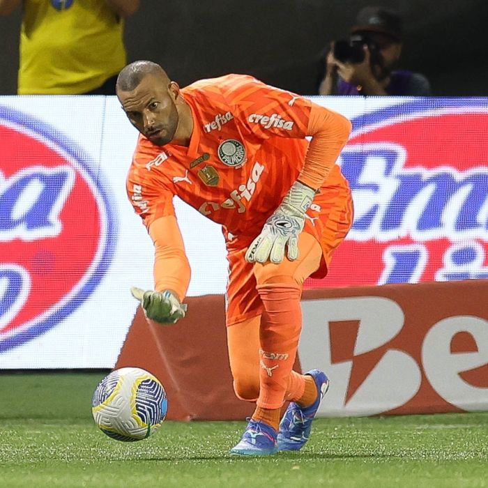 Weverton explicou as reações do time durante o jogo Weverton explicou as reações do time durante o jogo