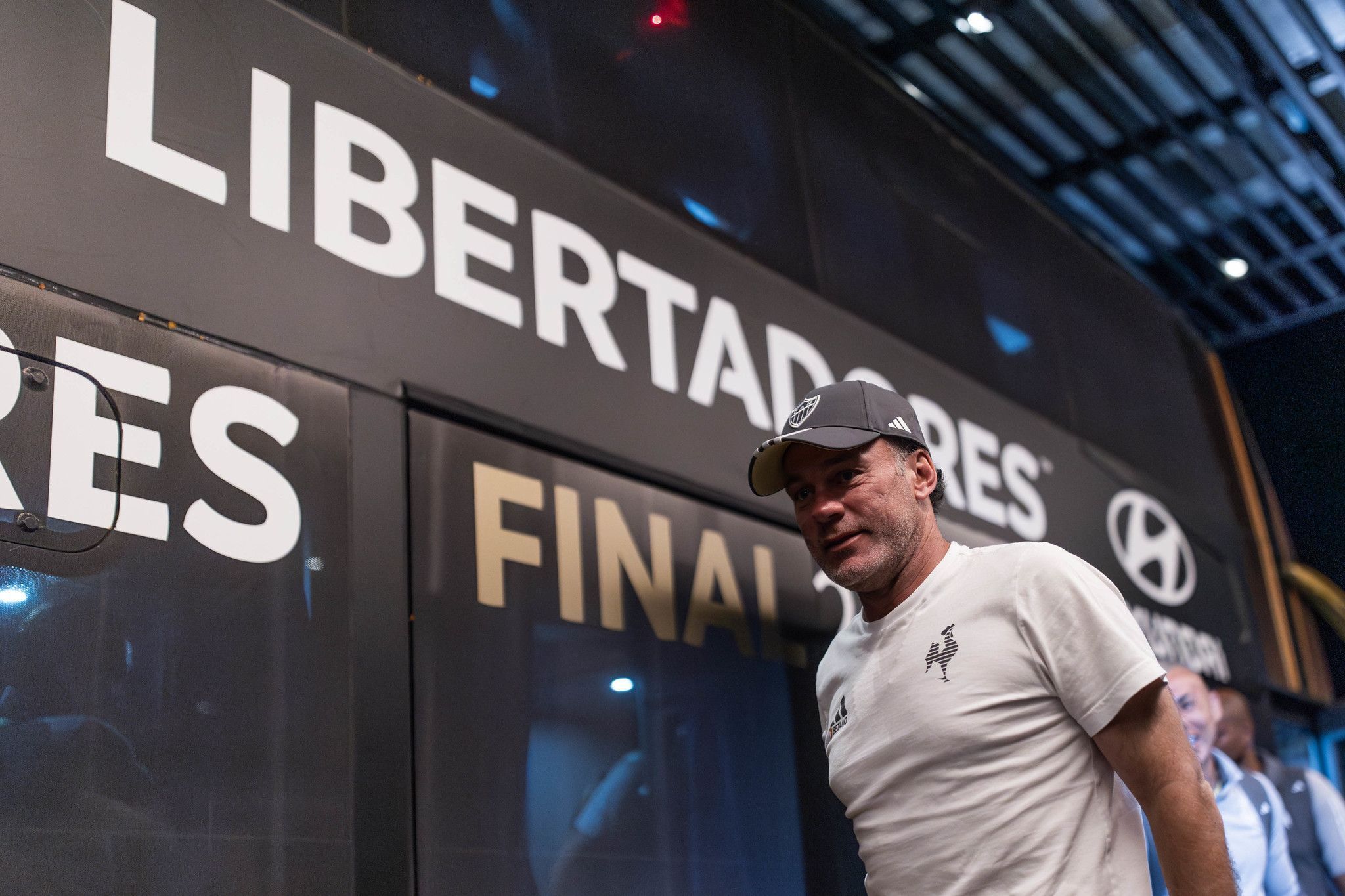 Milito aposta em 'controle emocional' do Atlético para final contra o Botafogo