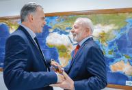 Presidente do Uruguai comemora vitória de Lula e elogia processo eleitoral brasileiro