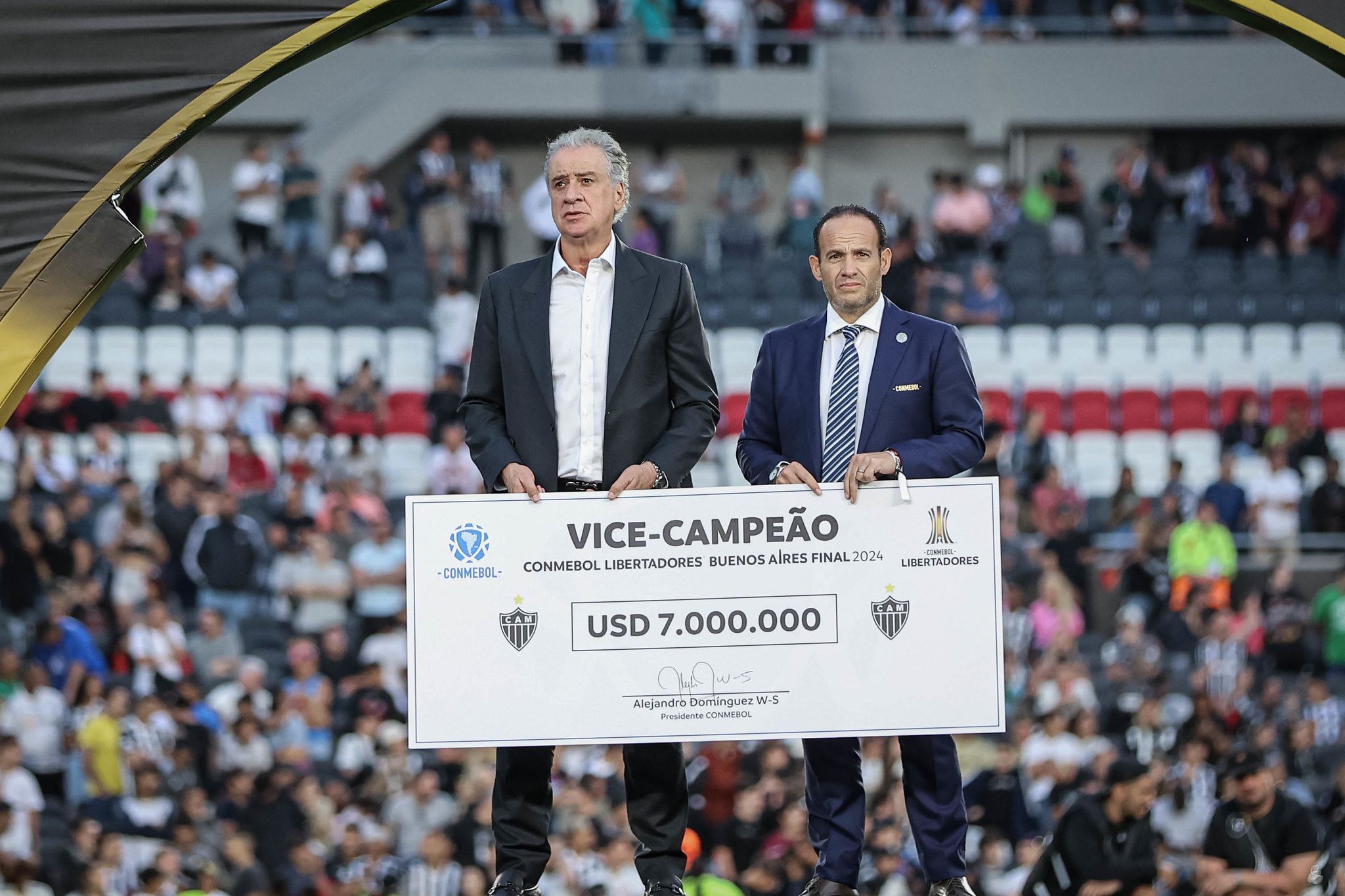 Mais investimento para 2025? Atlético supera em R$ 115 milhões projeção de 2024