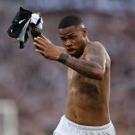 Botafogo encaminha retorno de Júnior Santos, de saída do Atlético