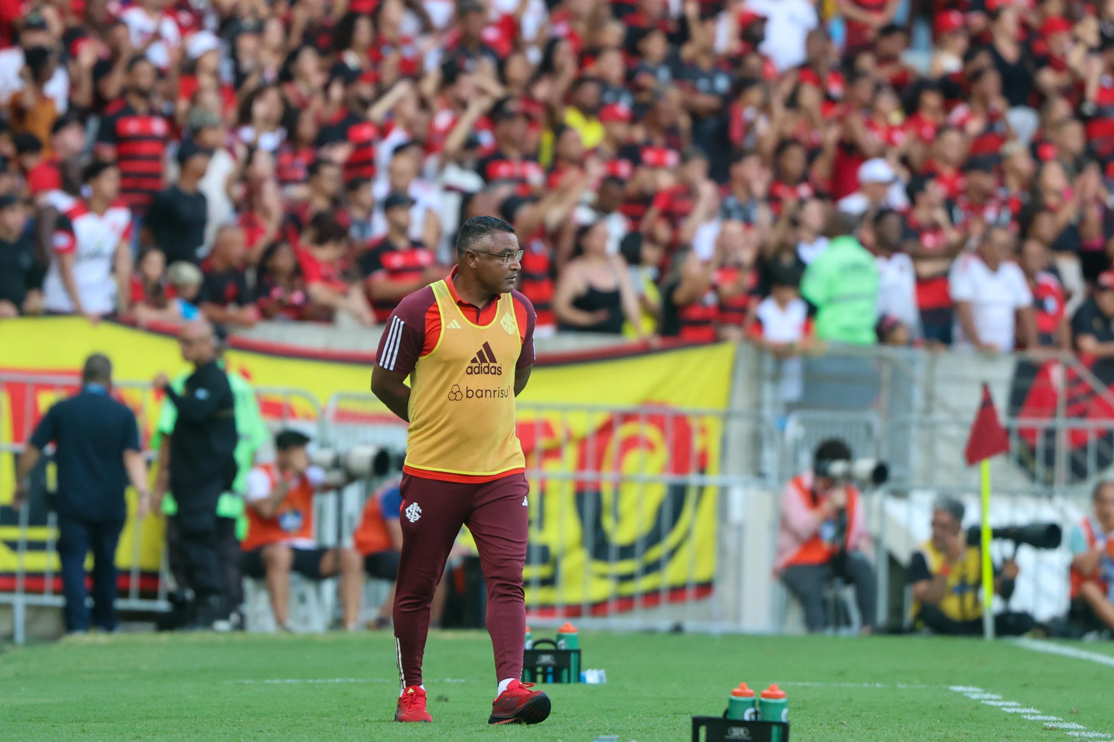 Roger reage à derrota do Inter e lamenta fim das chances de título do Brasileirão