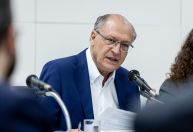 Alckmin diz que 'PIX é um sucesso' e defende diálogo com EUA