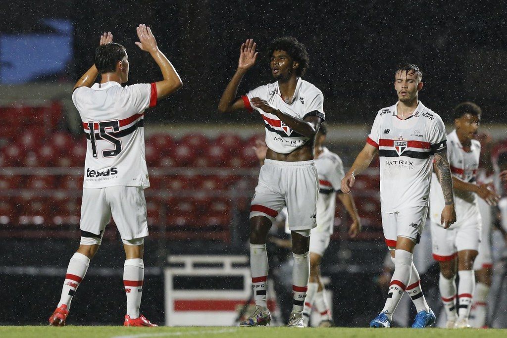 São Paulo vira sobre o Palmeiras e conquista o tetra da Copa do Brasil sub-20