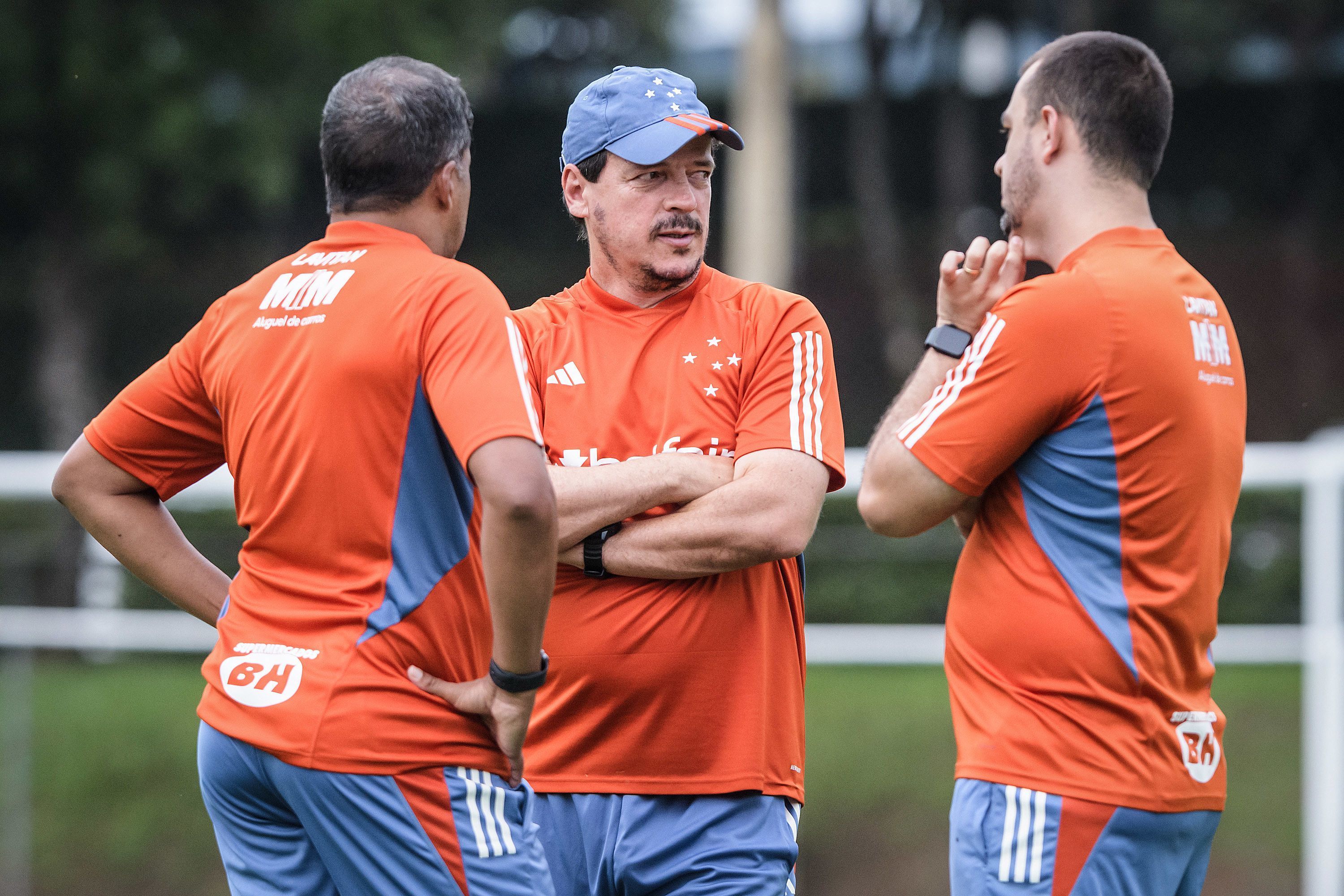 Escalação do Cruzeiro: Diniz fará mudanças no time titular contra o Palmeiras