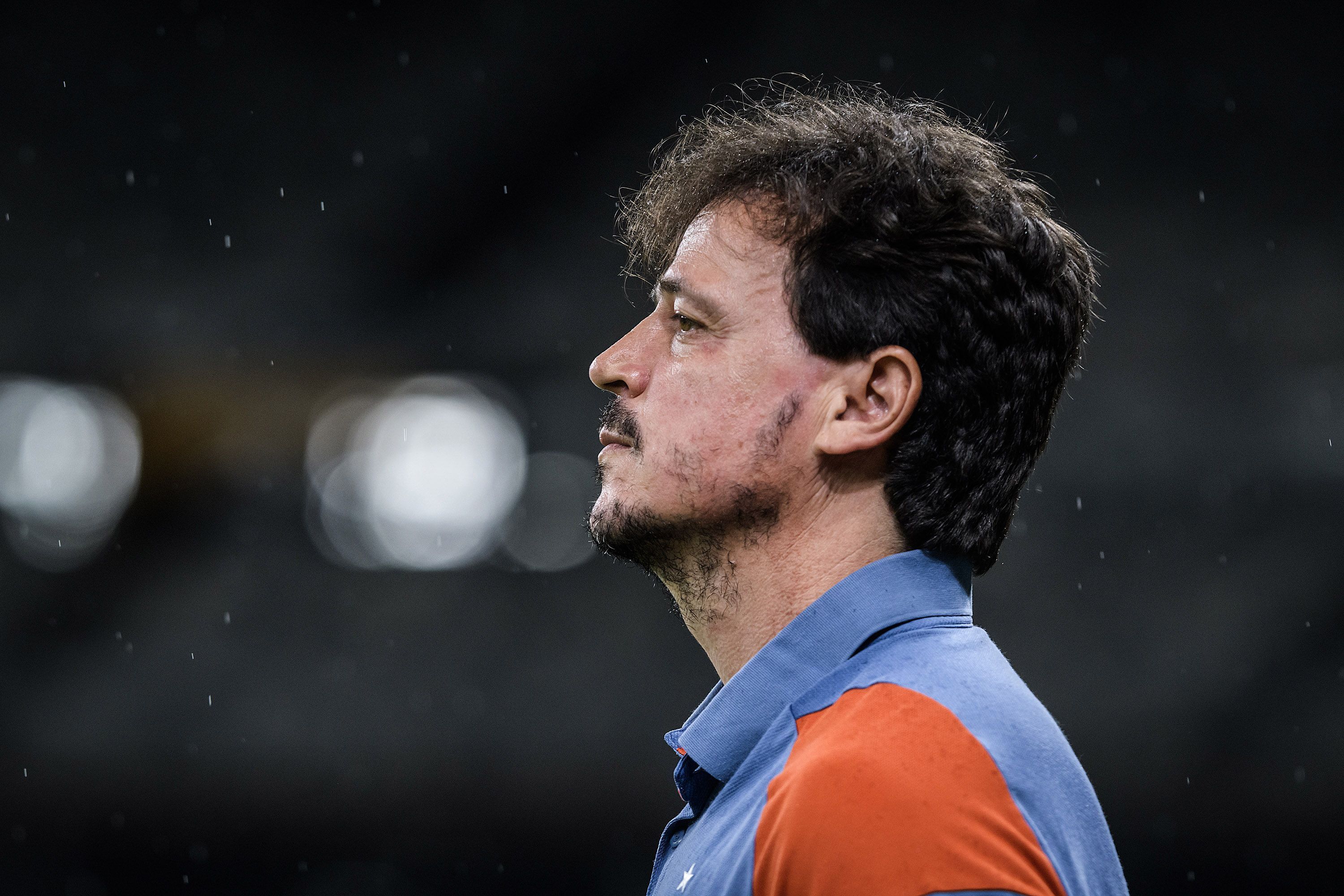 Diniz perde prestígio, e Cruzeiro já estuda mudança de técnico para 2025