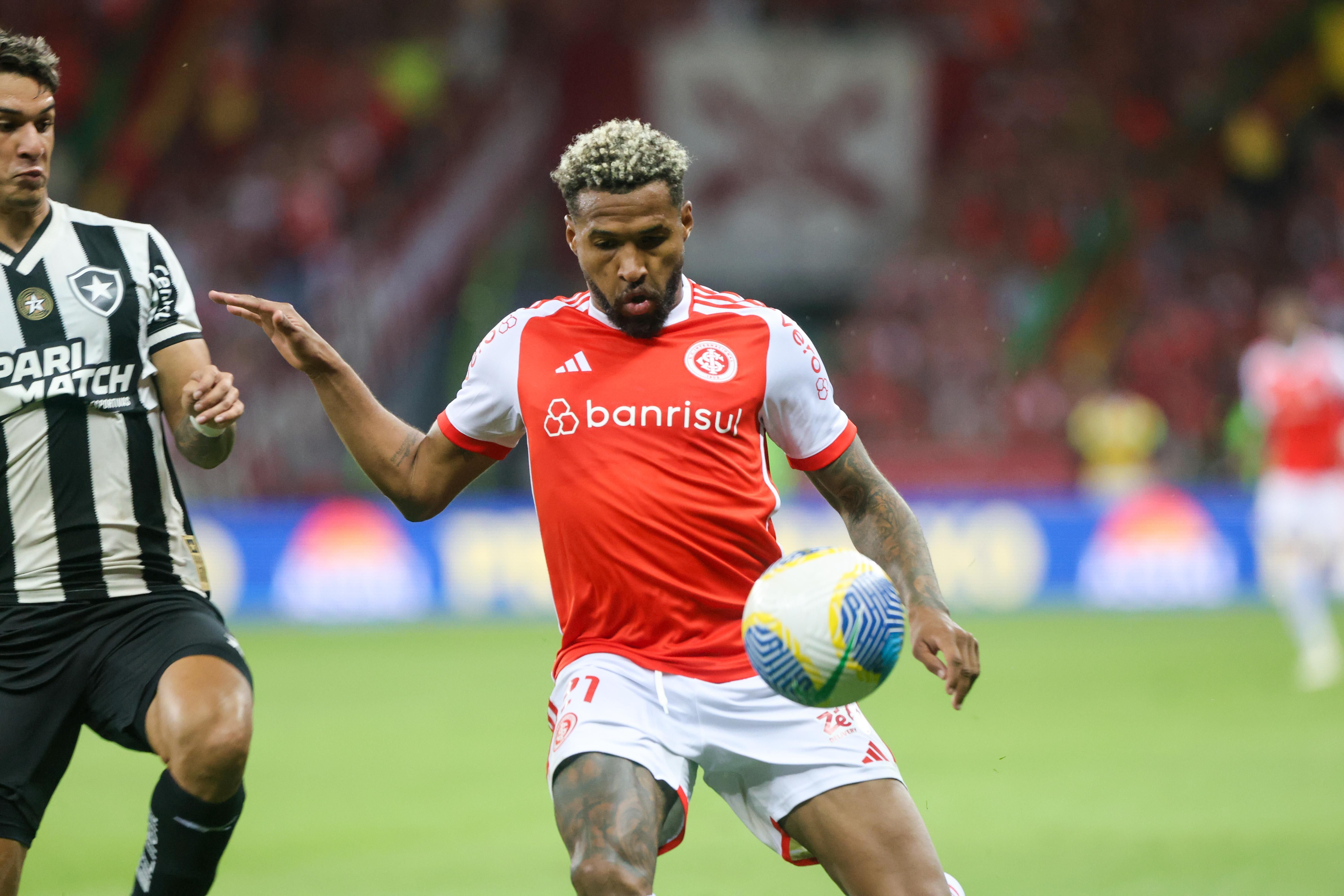 Luto no Inter: morre pai do atacante Wesley, em acidente de moto