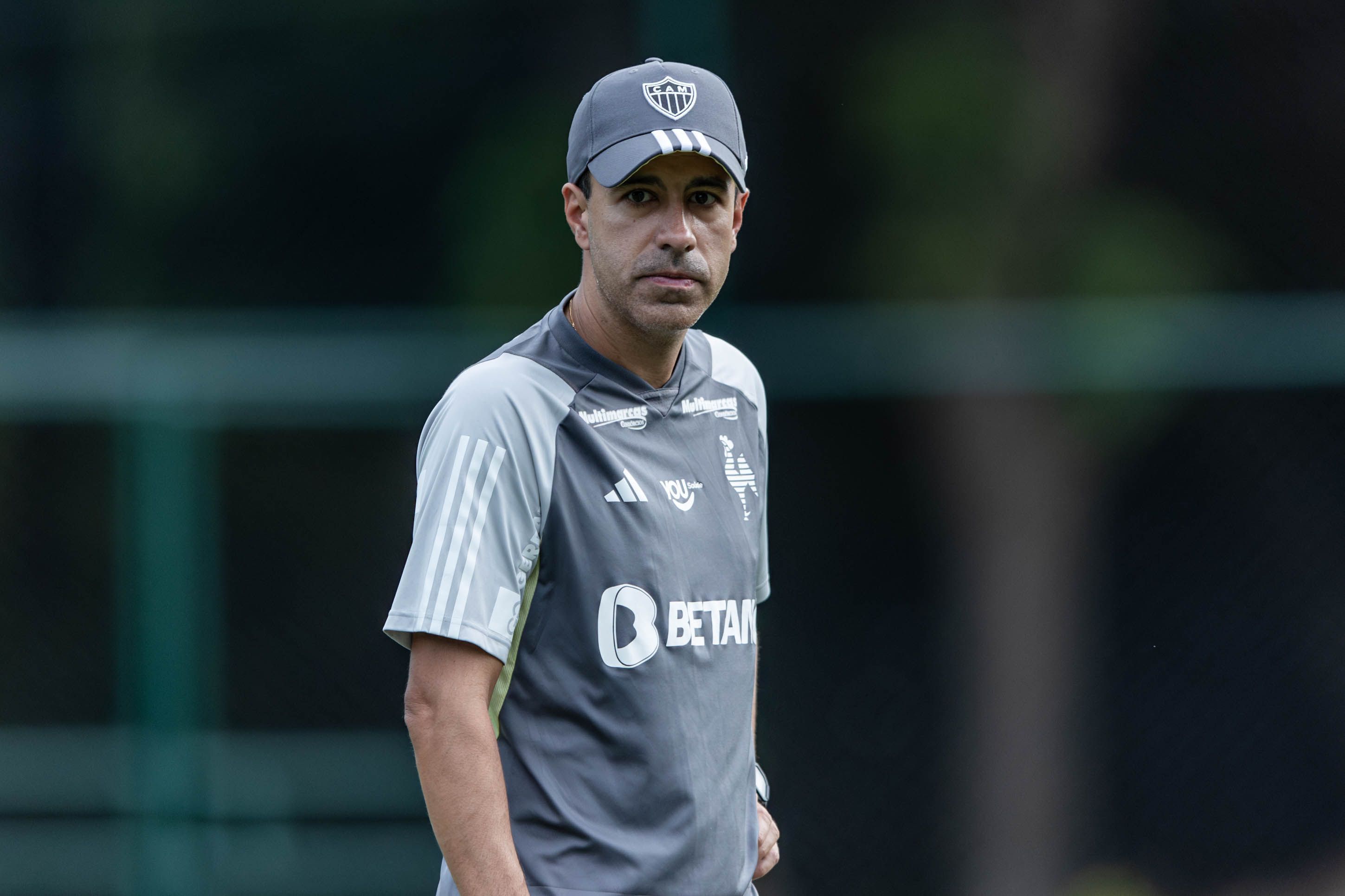 De olho no Furacão, Atlético tem primeiro treino com 'substituto' de Milito