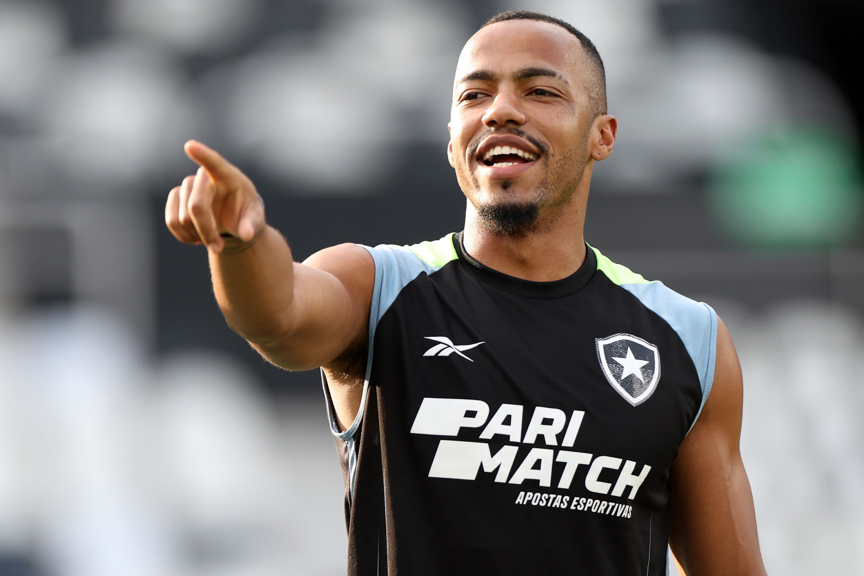 Botafogo faz última atividade no Nilton Santos antes de ‘decisão’ do Brasileiro