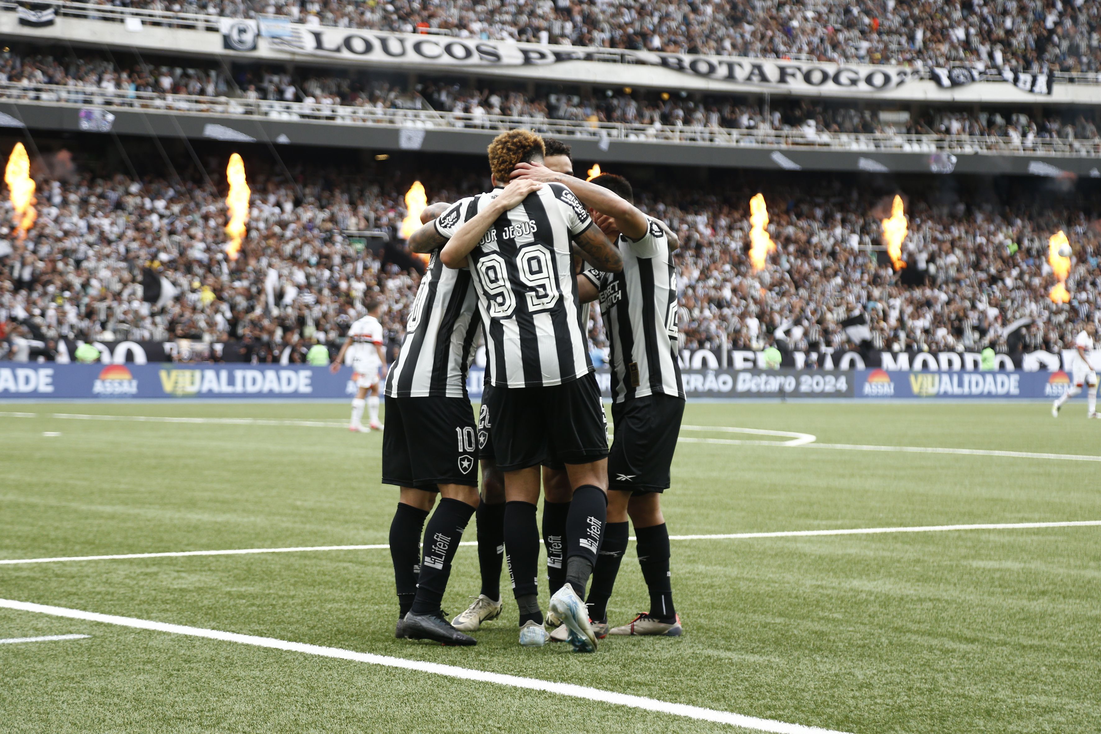Botafogo entra em seleto grupo de campeões brasileiros ‘nas três eras’