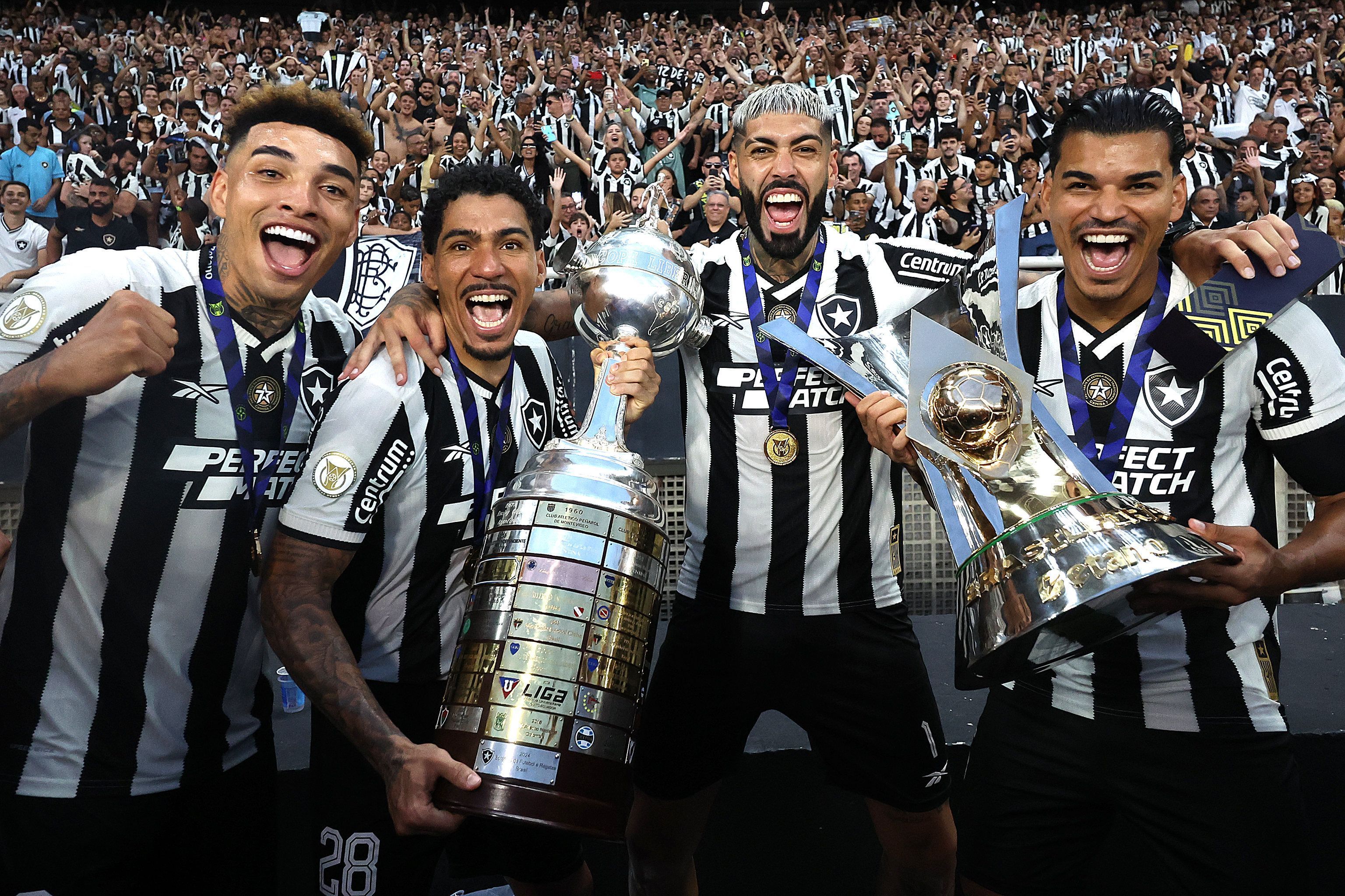 Botafogo sobe uma posição no ranking de campeões brasileiros; veja lista completa