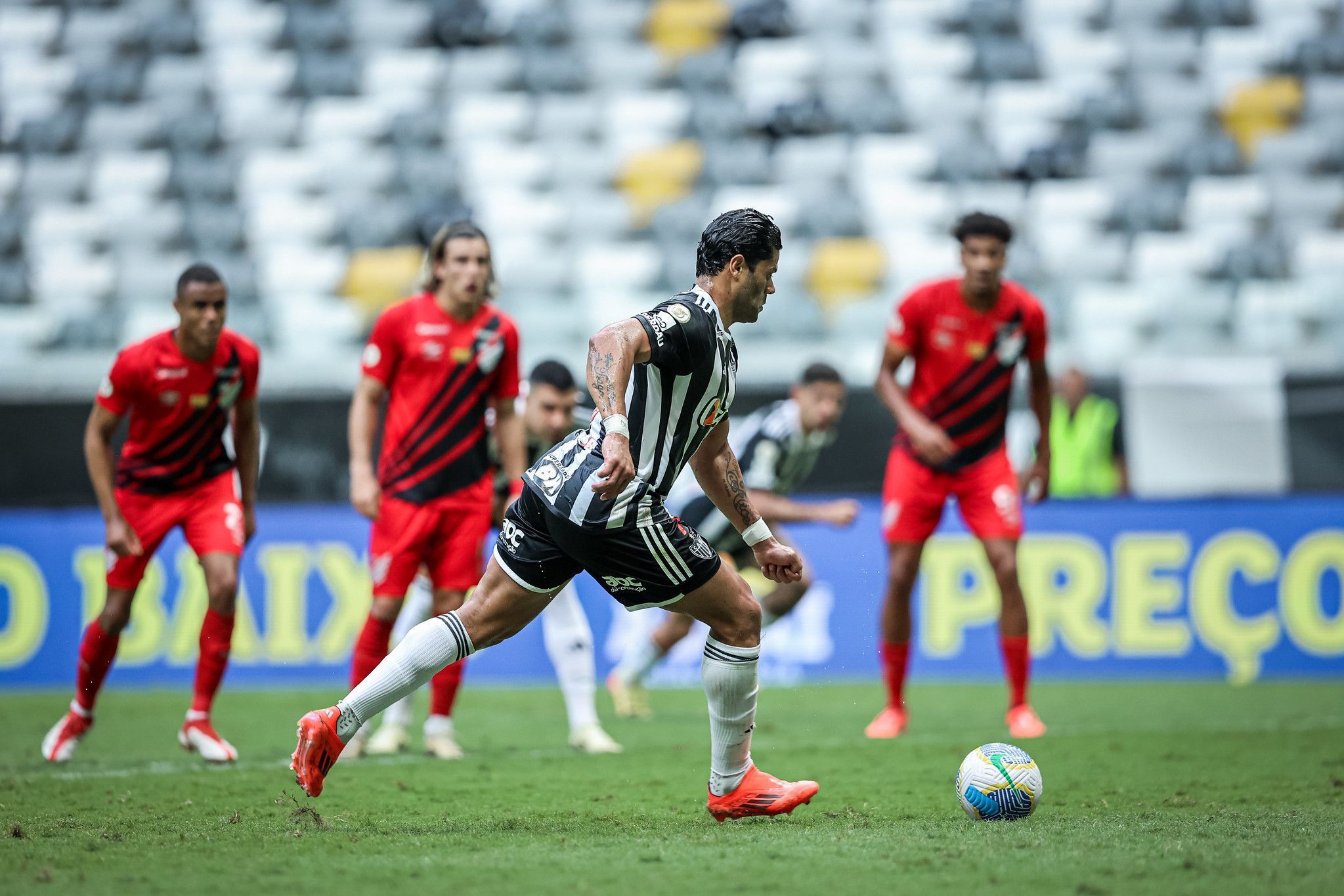Atlético 1 x 0 Athletico-PR: assista aos melhores momentos do jogo pela Série A
