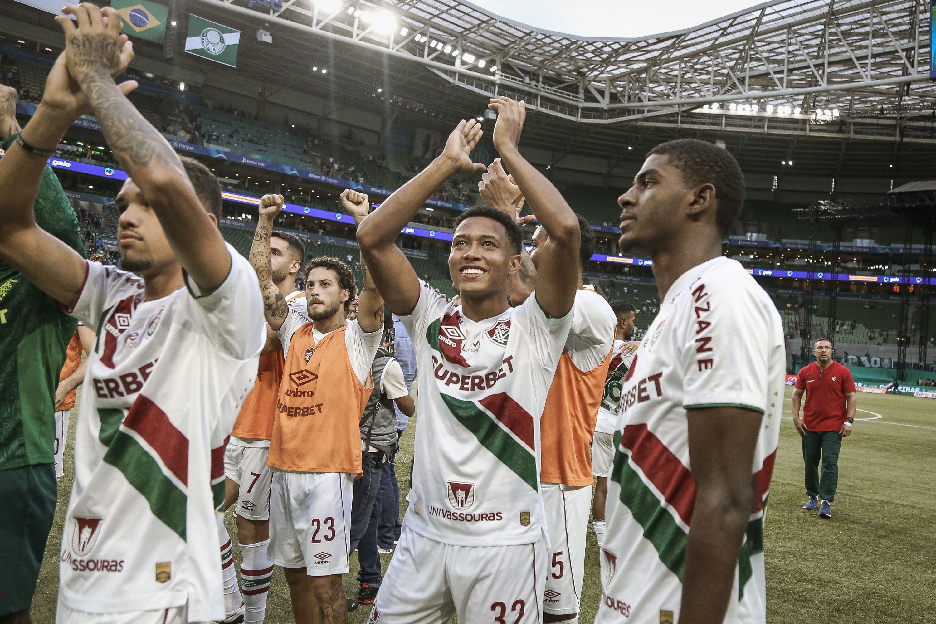 Além de Richarlison, saiba as prioridades do Fluminense para reforçar o elenco