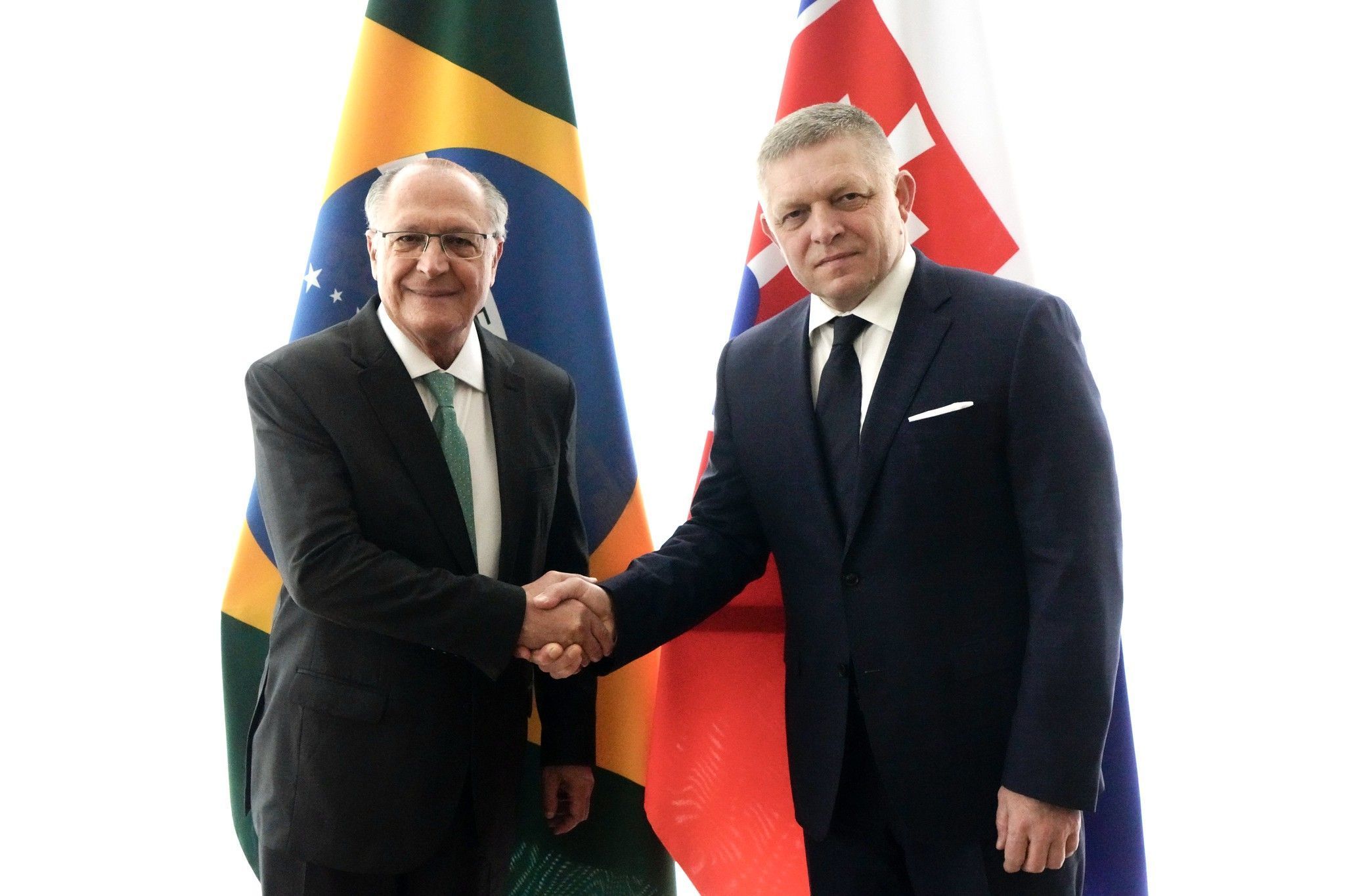 Alckmin confunde países e comete gafe em agenda com primeiro-ministro da Eslováquia