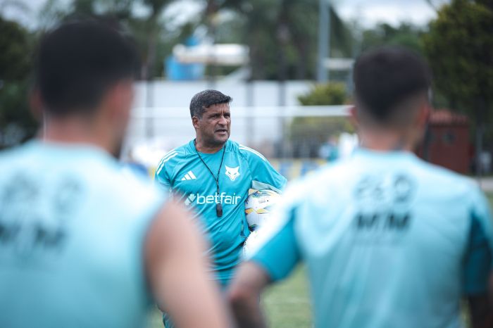 Wesley Carvalho comandará o Cruzeiro em mais um jogo e busca sua segunda vitória Wesley Carvalho comandará o Cruzeiro em mais um jogo e busca sua segunda vitória