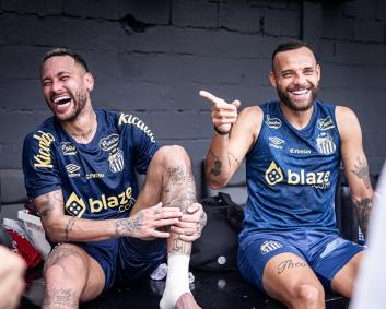 O primeiro treino de Neymar no retorno ao Santos