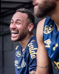 O primeiro treino de Neymar no retorno ao Santos